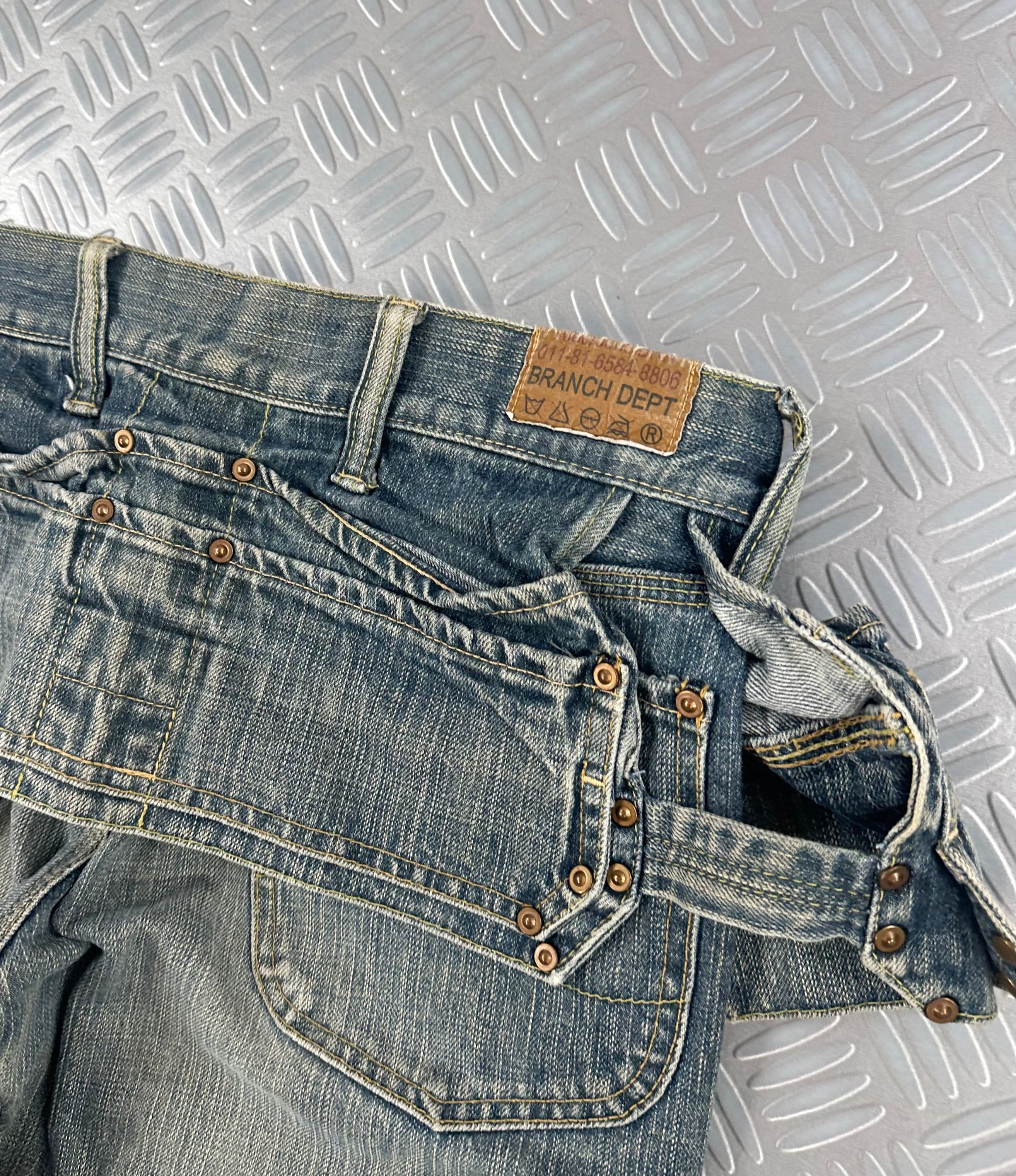 Flared jeans y2k 00’s multipocket made in Japan (M)