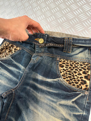 Vintage Flared Japanese y2k Jeans 2000s style