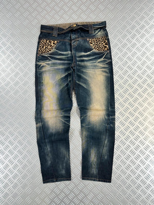 Vintage Flared Japanese y2k Jeans 2000s style