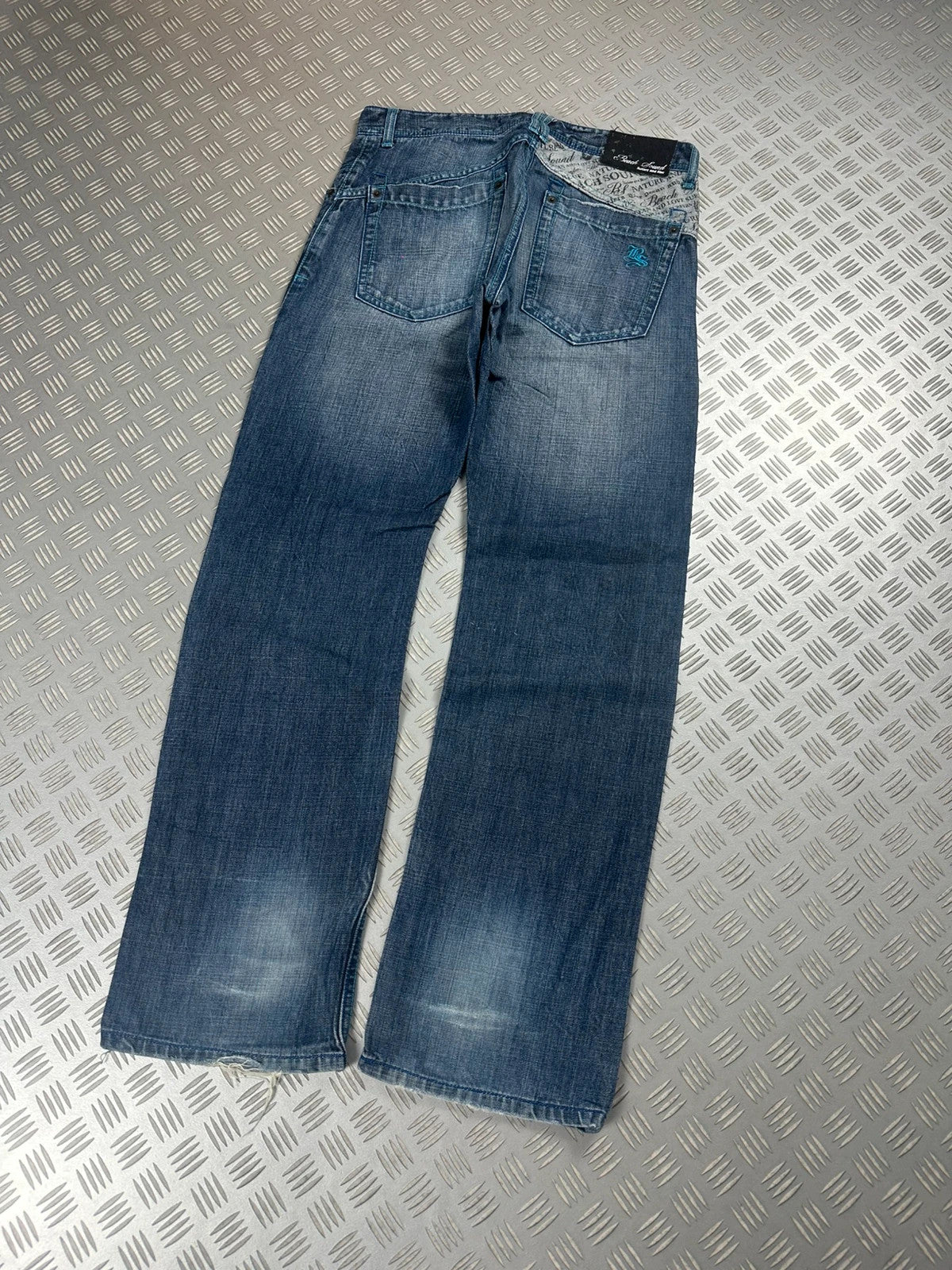 Vintage Hip Hop Japanese Jeans 2000s style