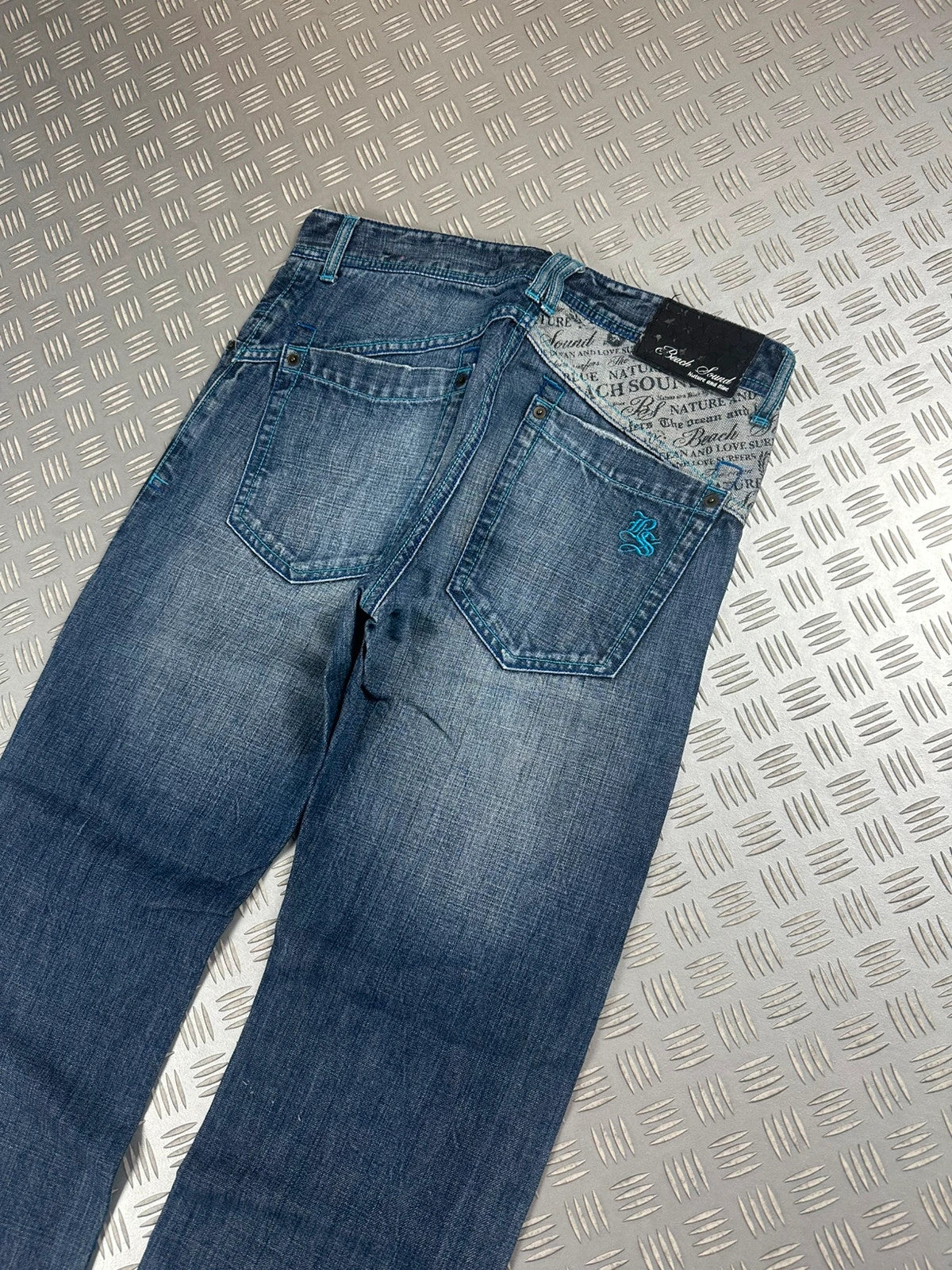 Vintage Hip Hop Japanese Jeans 2000s style