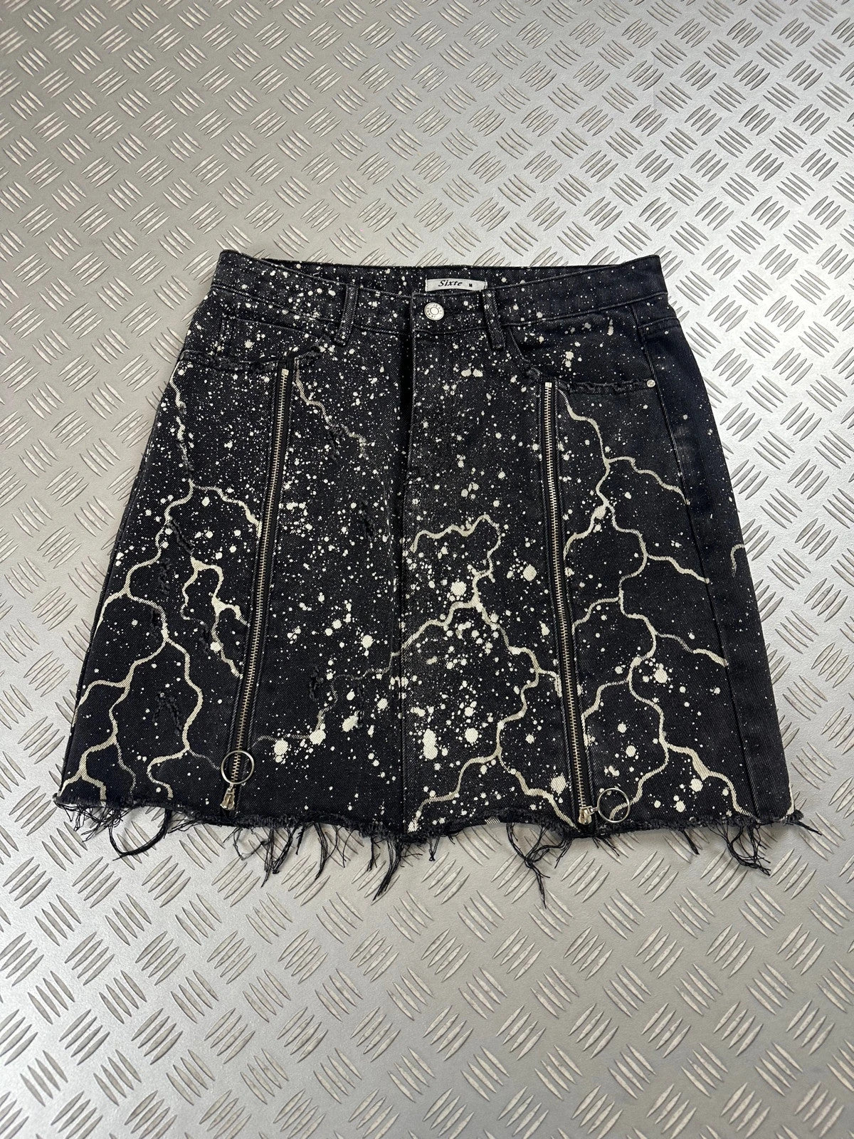 Vintage Distressed y2k dark skirt 90s rare piece