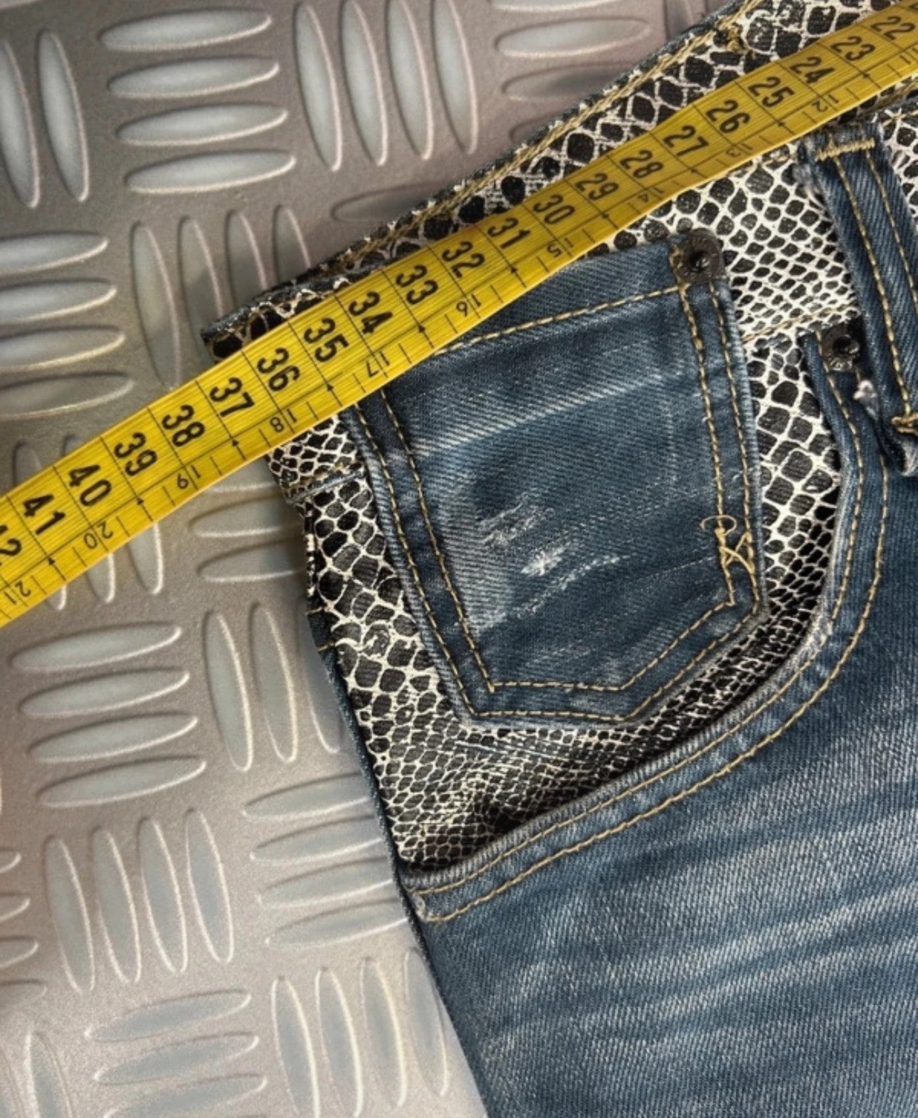 Vintage y2k Japanese jeans 2000s style