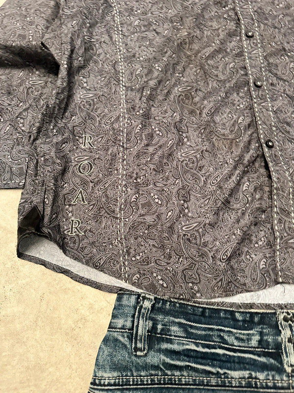 Vintage Roar y2k Hip hop tribal shirt 00s