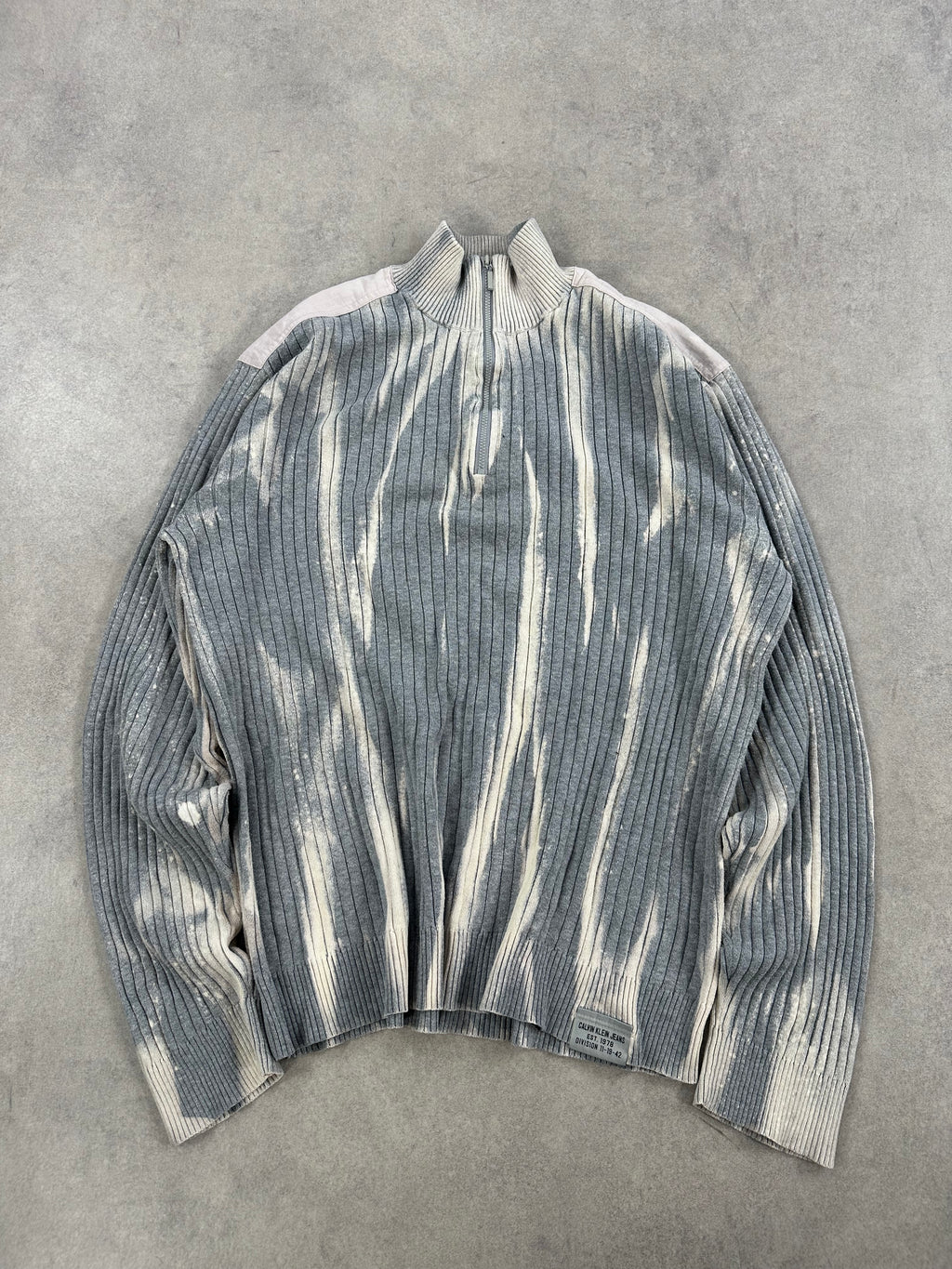 Calvin Klein mid zip knitted sweater custom Y2K (XL)