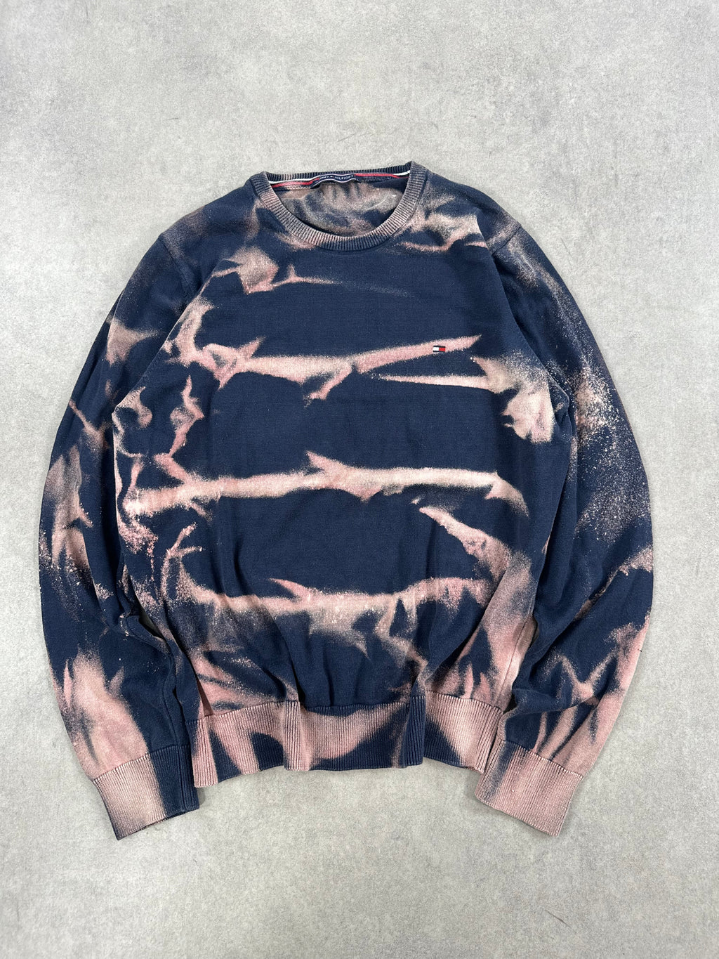 Vintage Tommy Hilfiger Y2k Bleached Knitted Sweater custom (L)