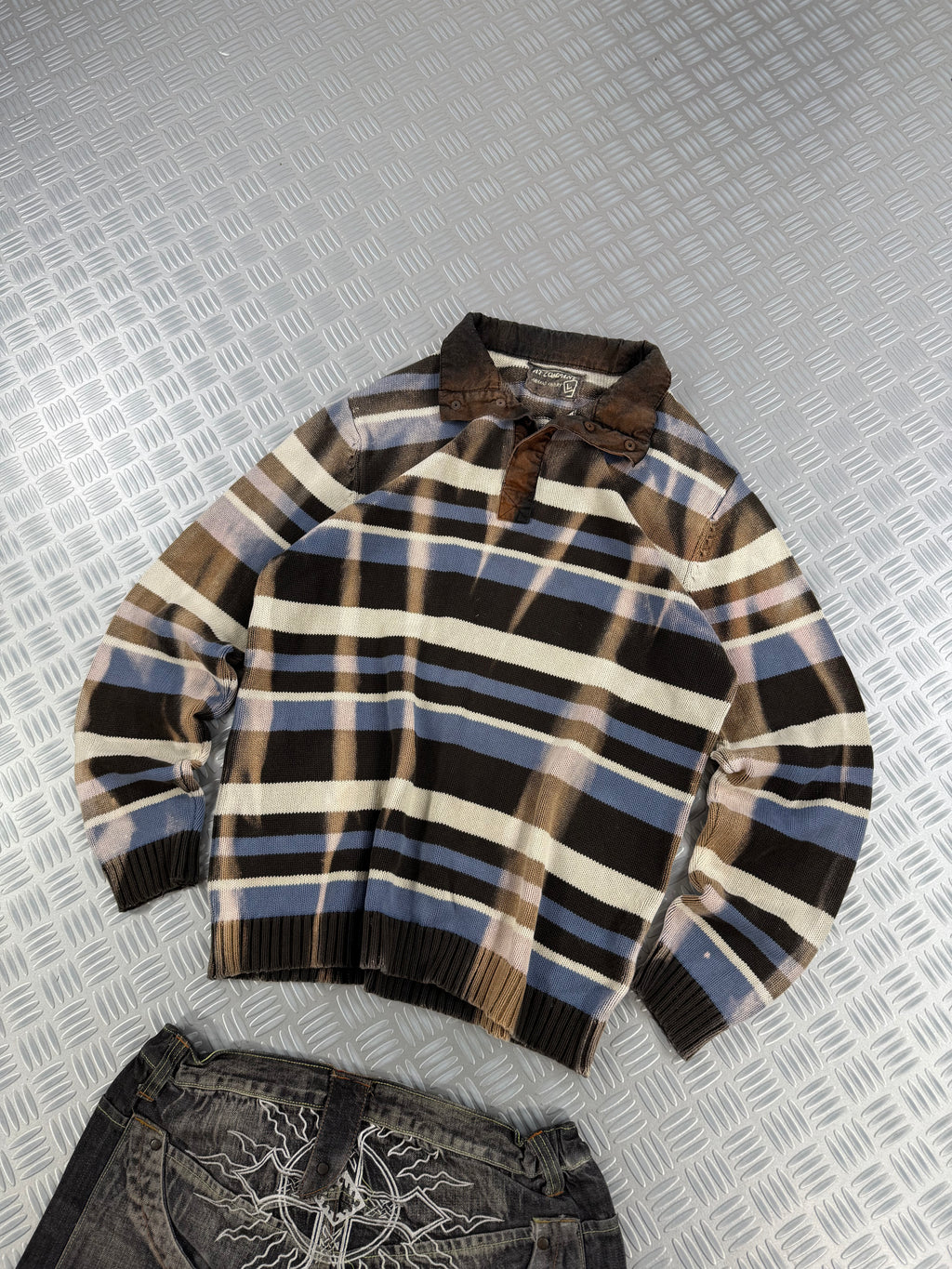 Vintage Knitted Y2k Bleached Sweater (L)