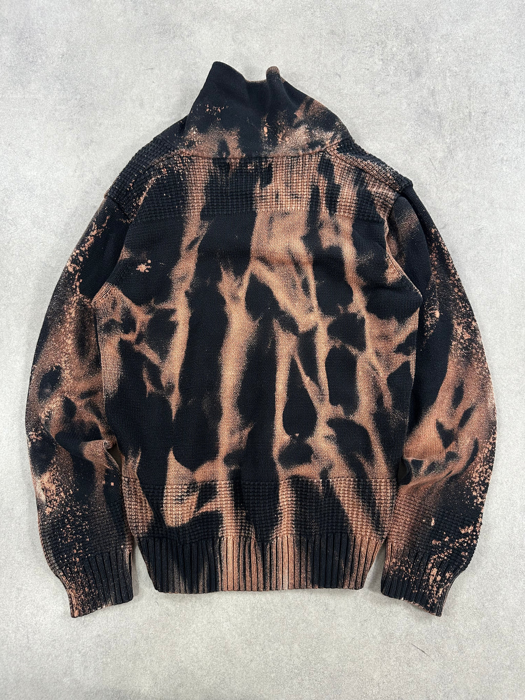 Y2K vintage knitted sweater 00’s custom (L)