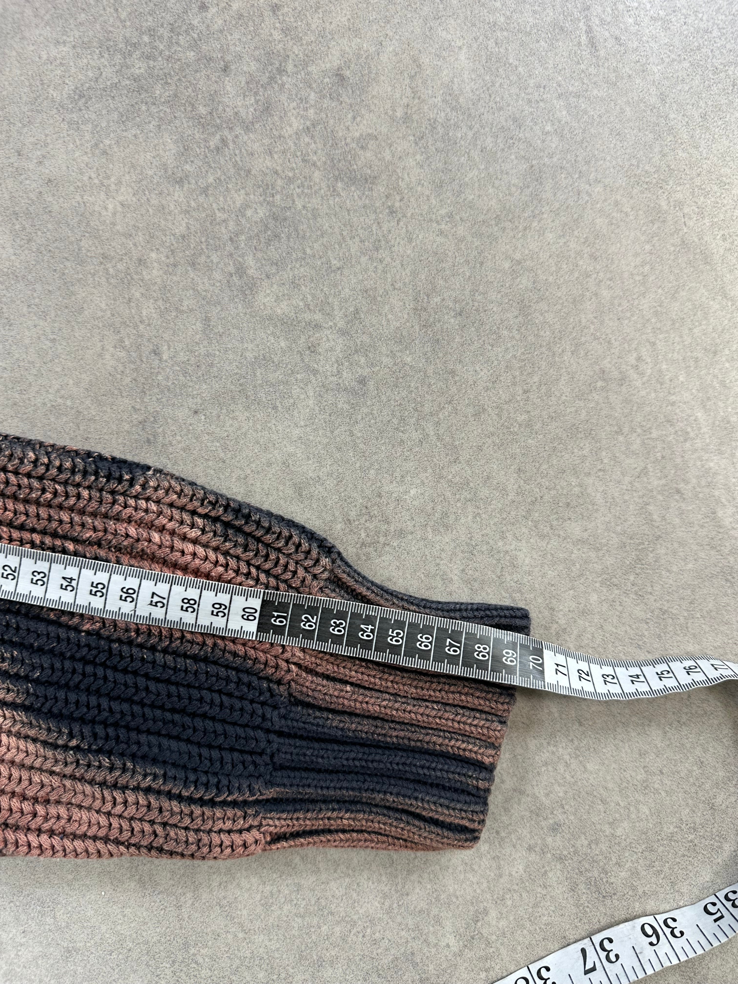 Mid zip knitted sweater y2k custom fitted (L)