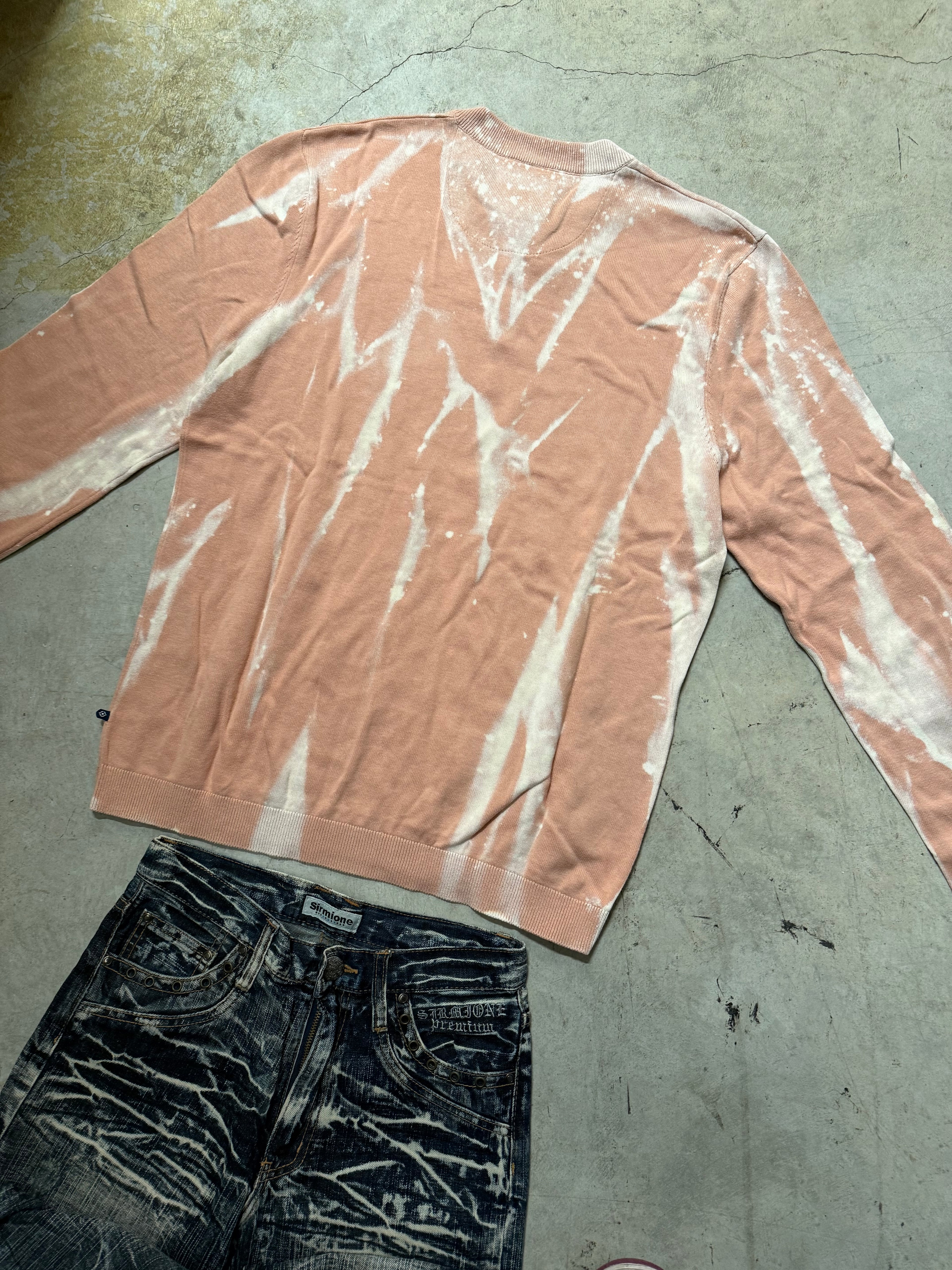 Vintage Knitted Bleached Y2k Sweater custom (XL)