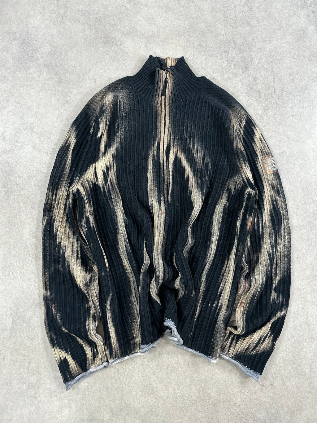 Vintage full zip up y2K Bleached Knitted Sweater (XL)