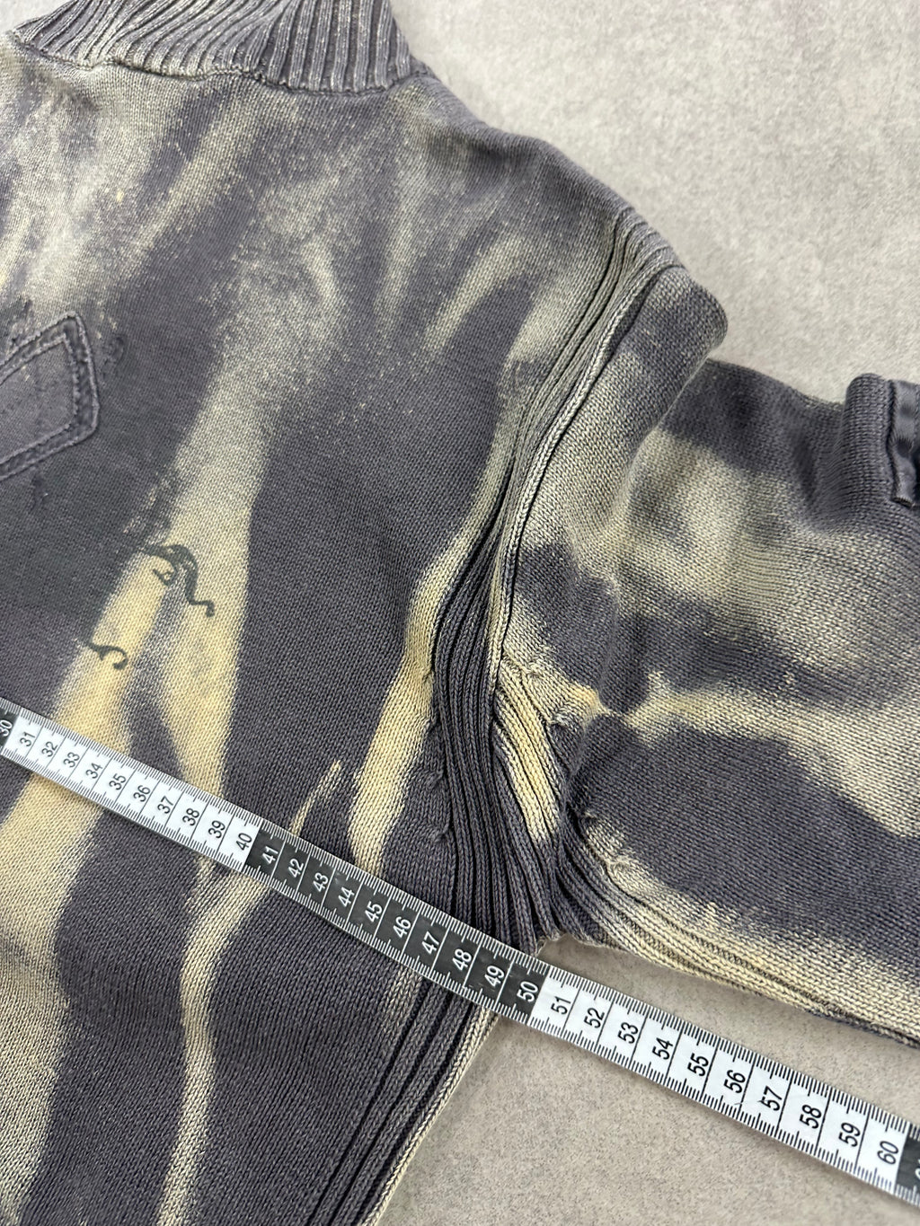 Full zip knitted sweater y2k custom 00’s (M)