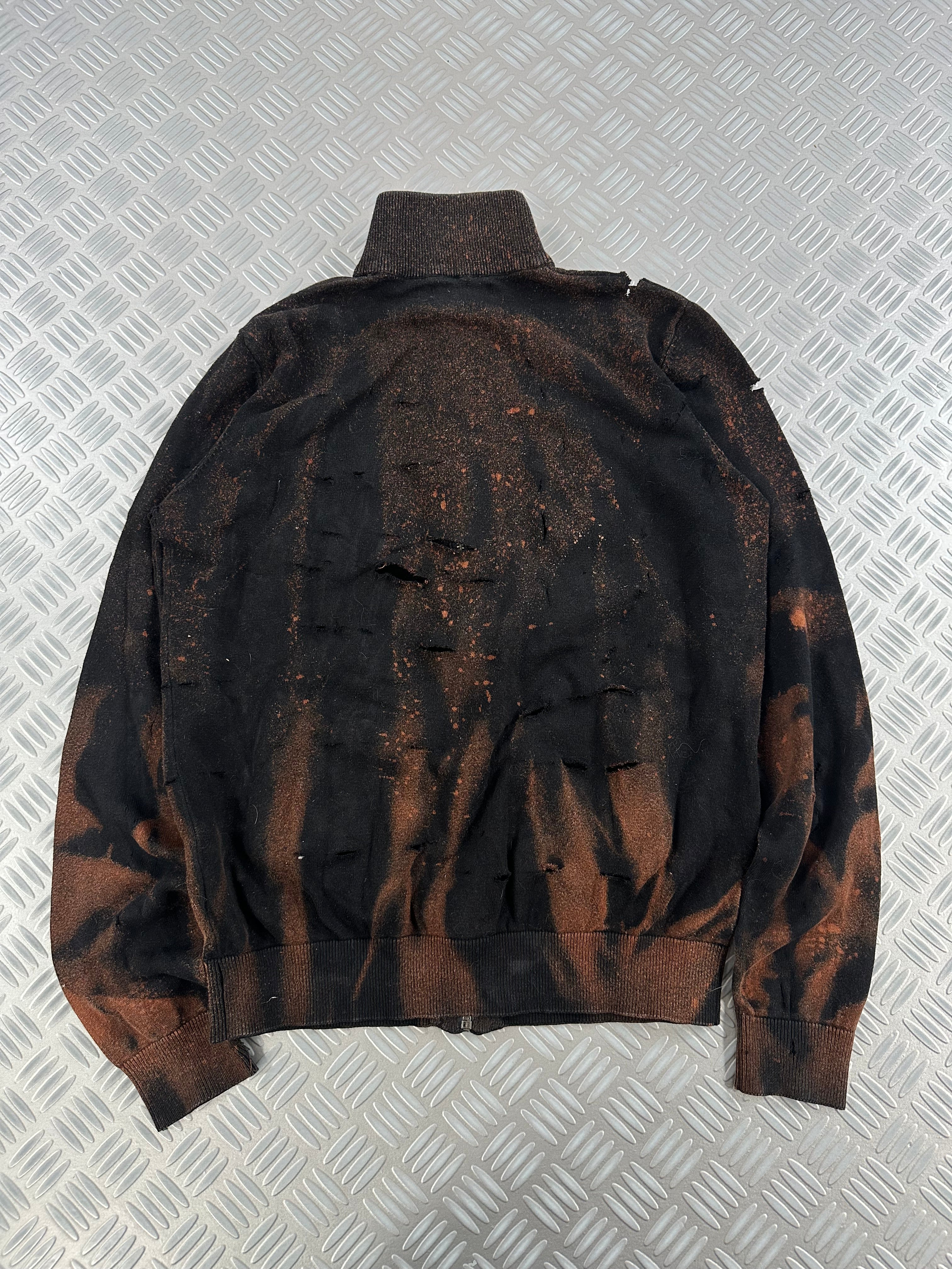 Disstresed full zip sweater custom y2k (M)