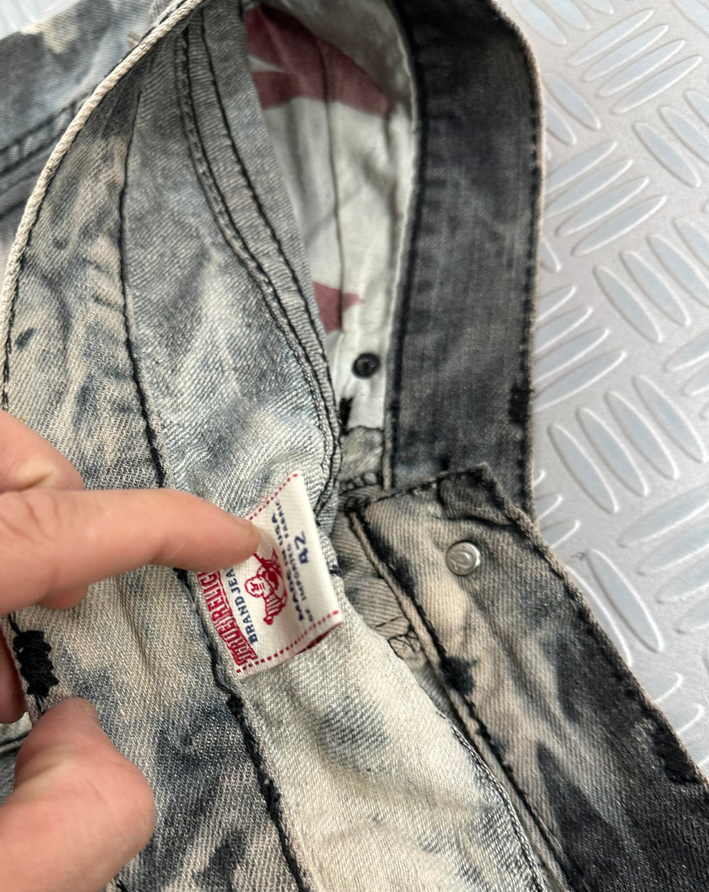 True religion rainbow billy jeans custom acid washed 00’s (XXL)