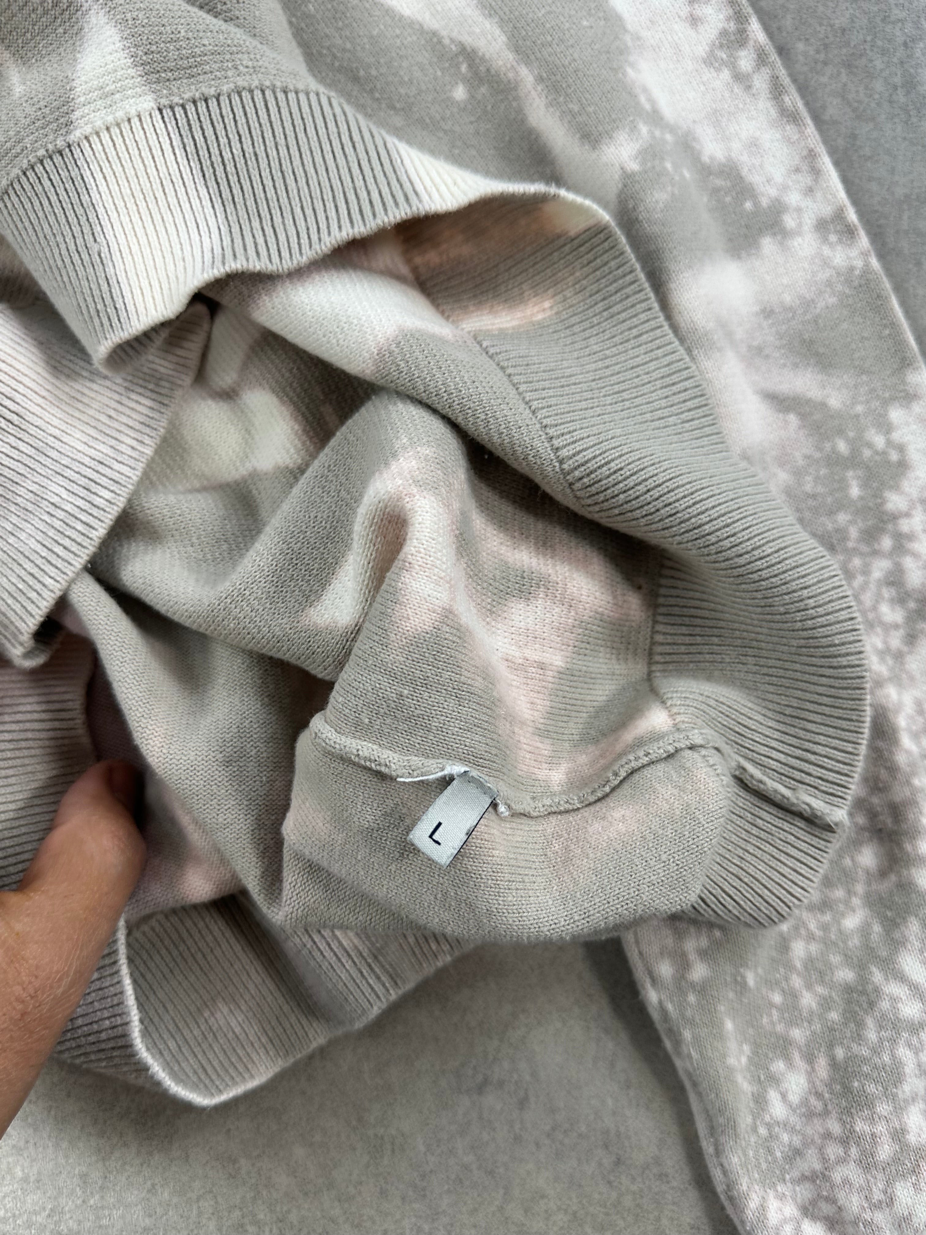 Guess sweater vintage custom y2k (L)