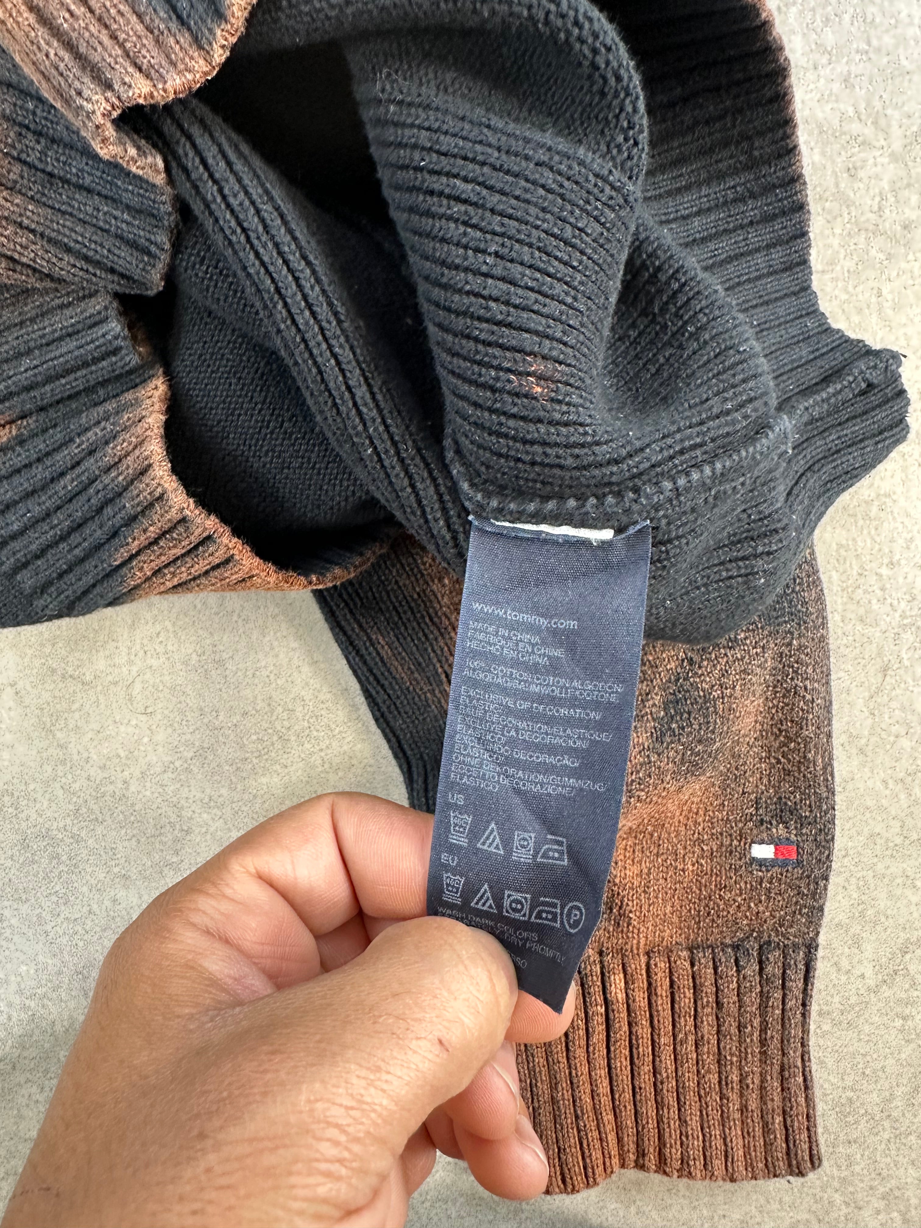 Vintage Tommy Hilfiger Y2k Knitted Bleached Sweater (S)