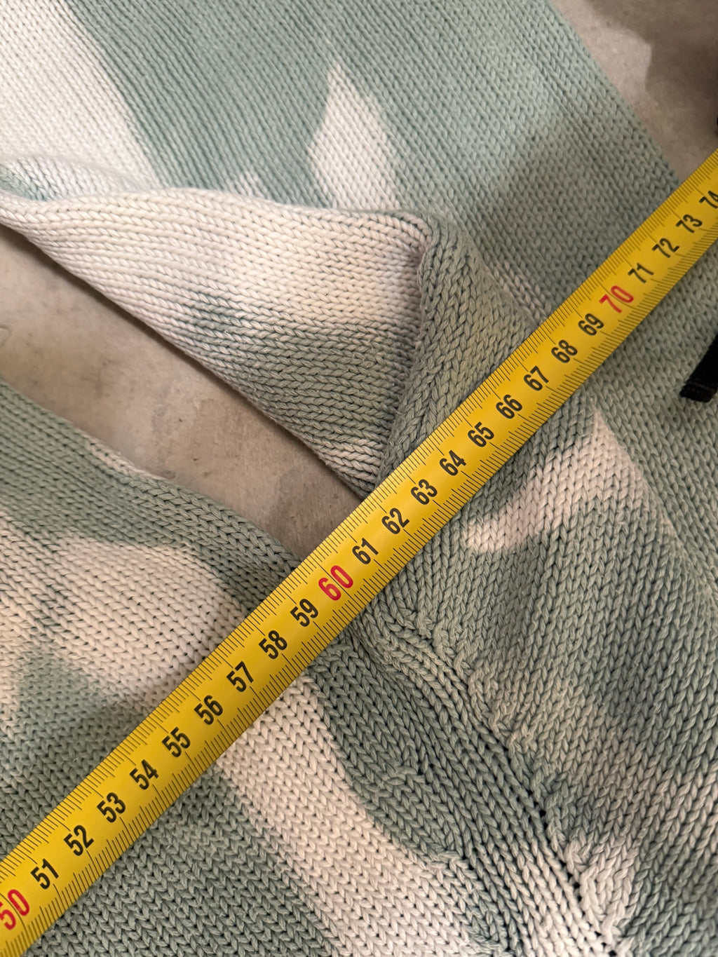 Vintage Knitted Y2k Bleached Sweater (L)