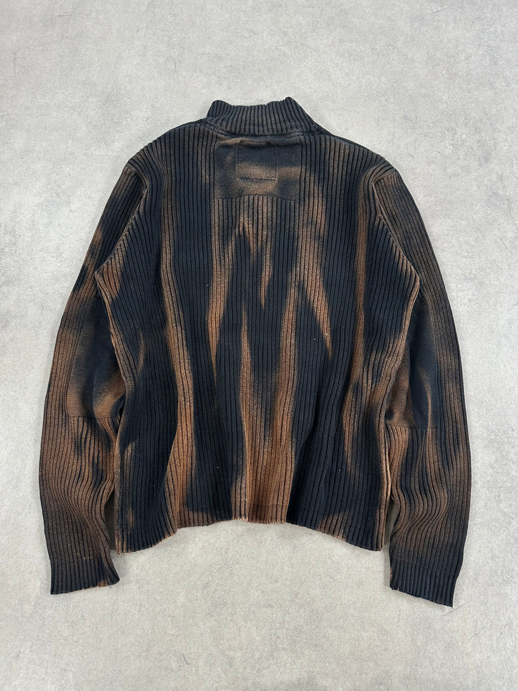 Mid zip custom sweater y2k (L)