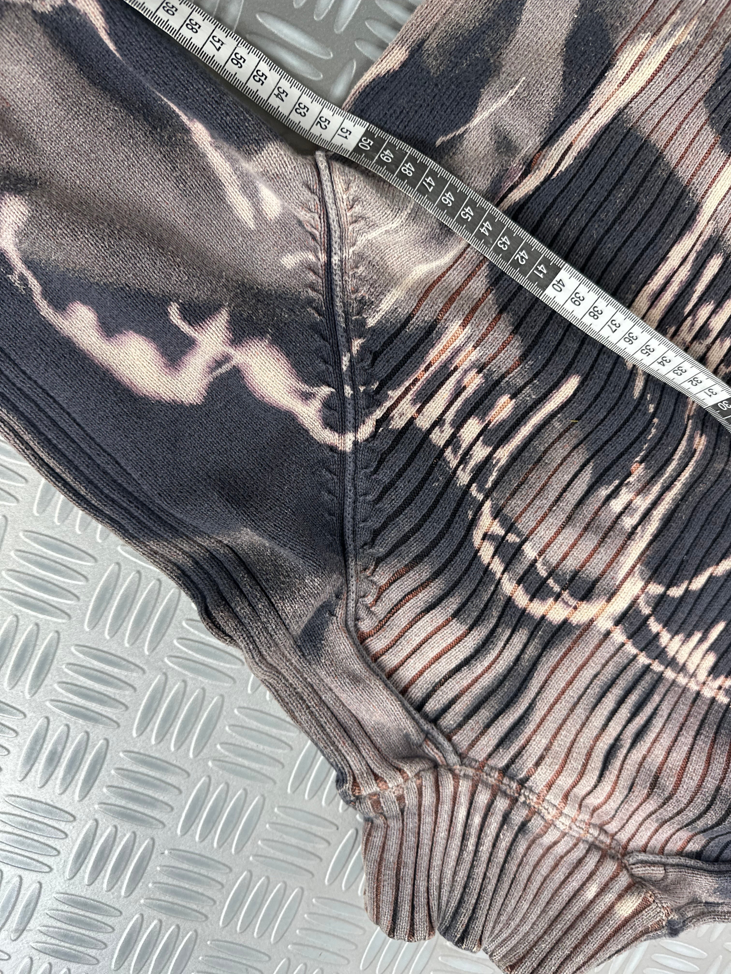 Handmade Y2K mid zip knitted sweater (L)