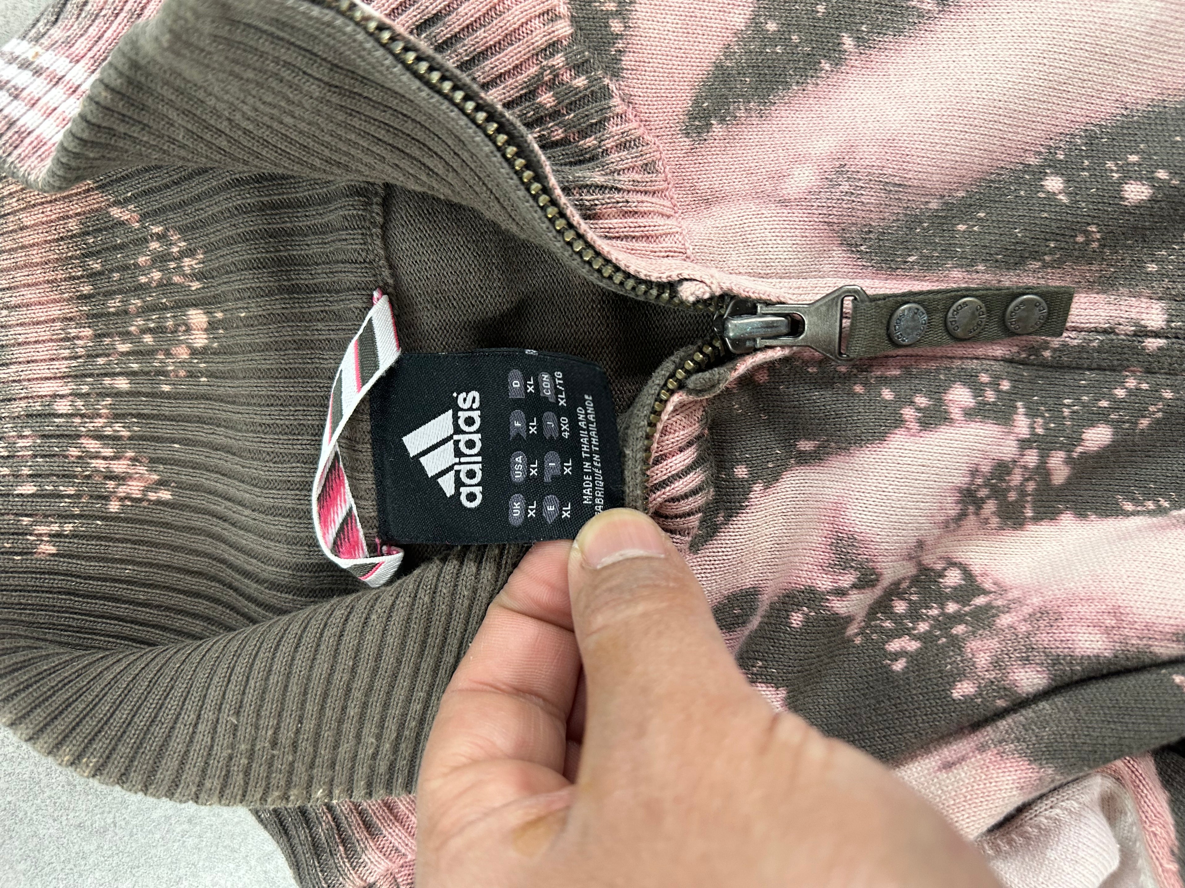 Adidas full zip sweater custom y2k (XL)