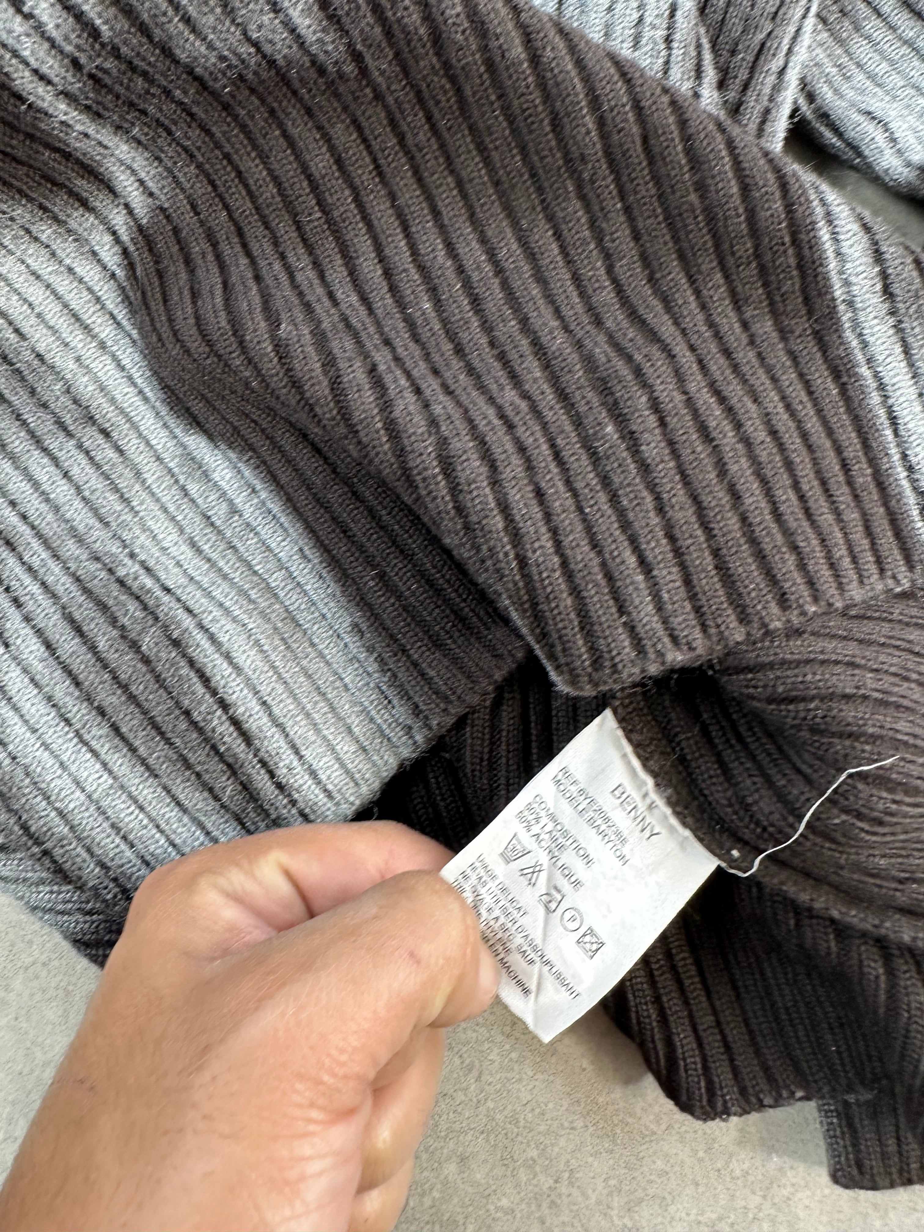 Vintage Knitted Y2k Sweater custom (L)