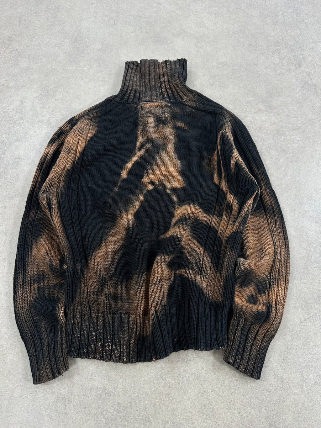 Mid zip asymmetrical knitted sweater custom (M)