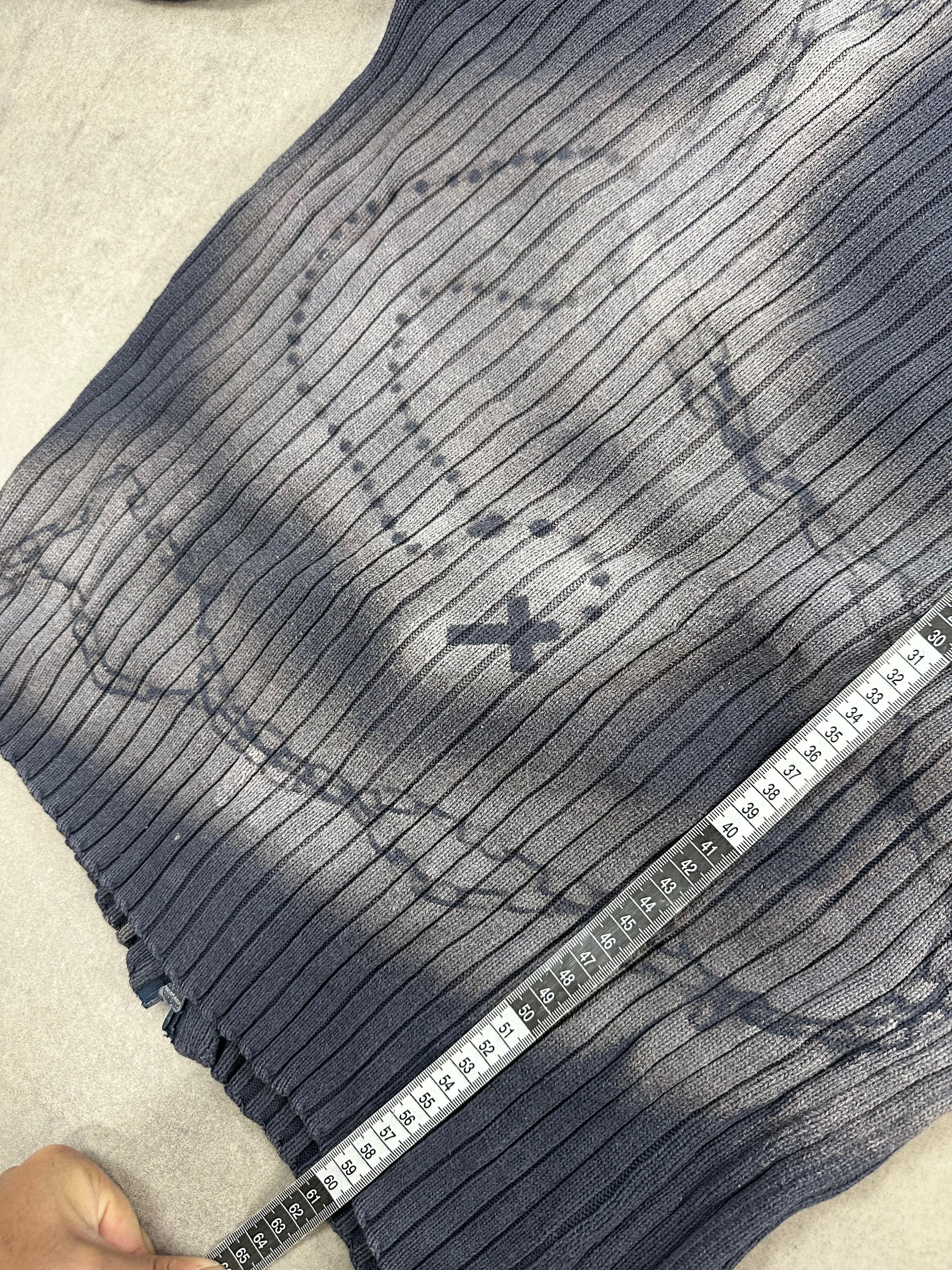 Vintage Knitted Y2k Cross Bleached Sweater custom (M)