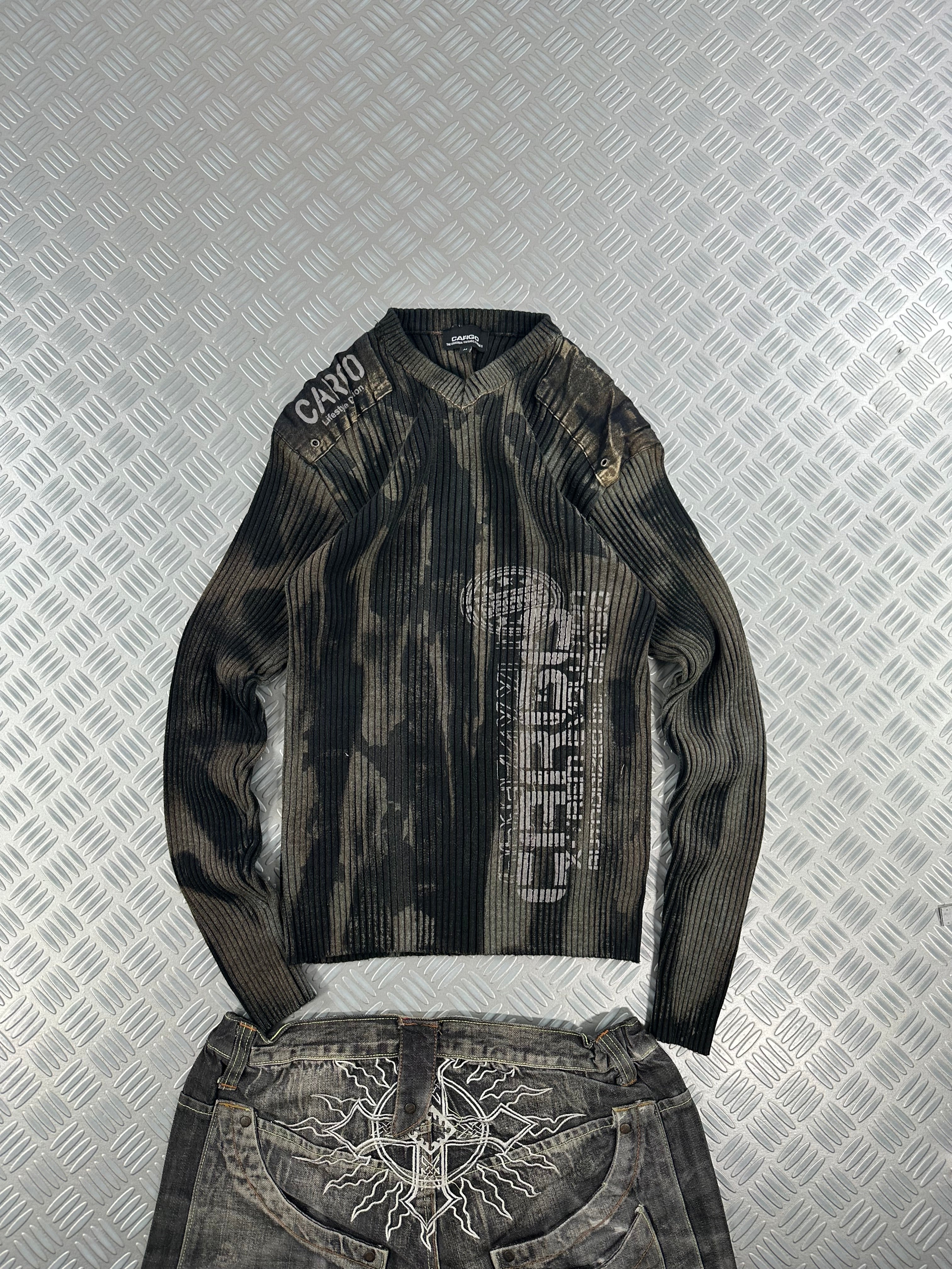 Knitted sweater vintage y2k custom fitted (M)