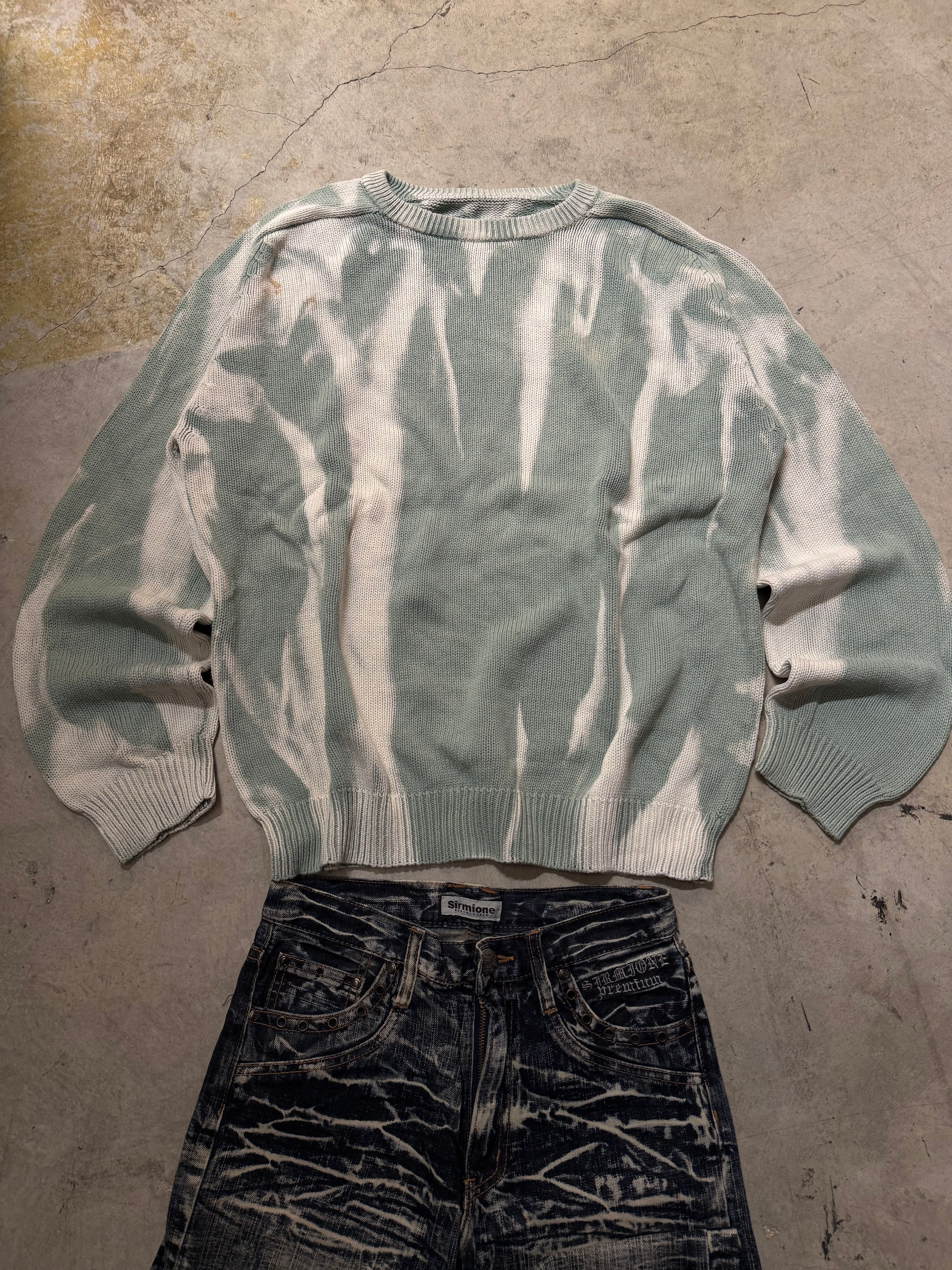 Vintage Knitted Y2k Bleached Sweater (L)