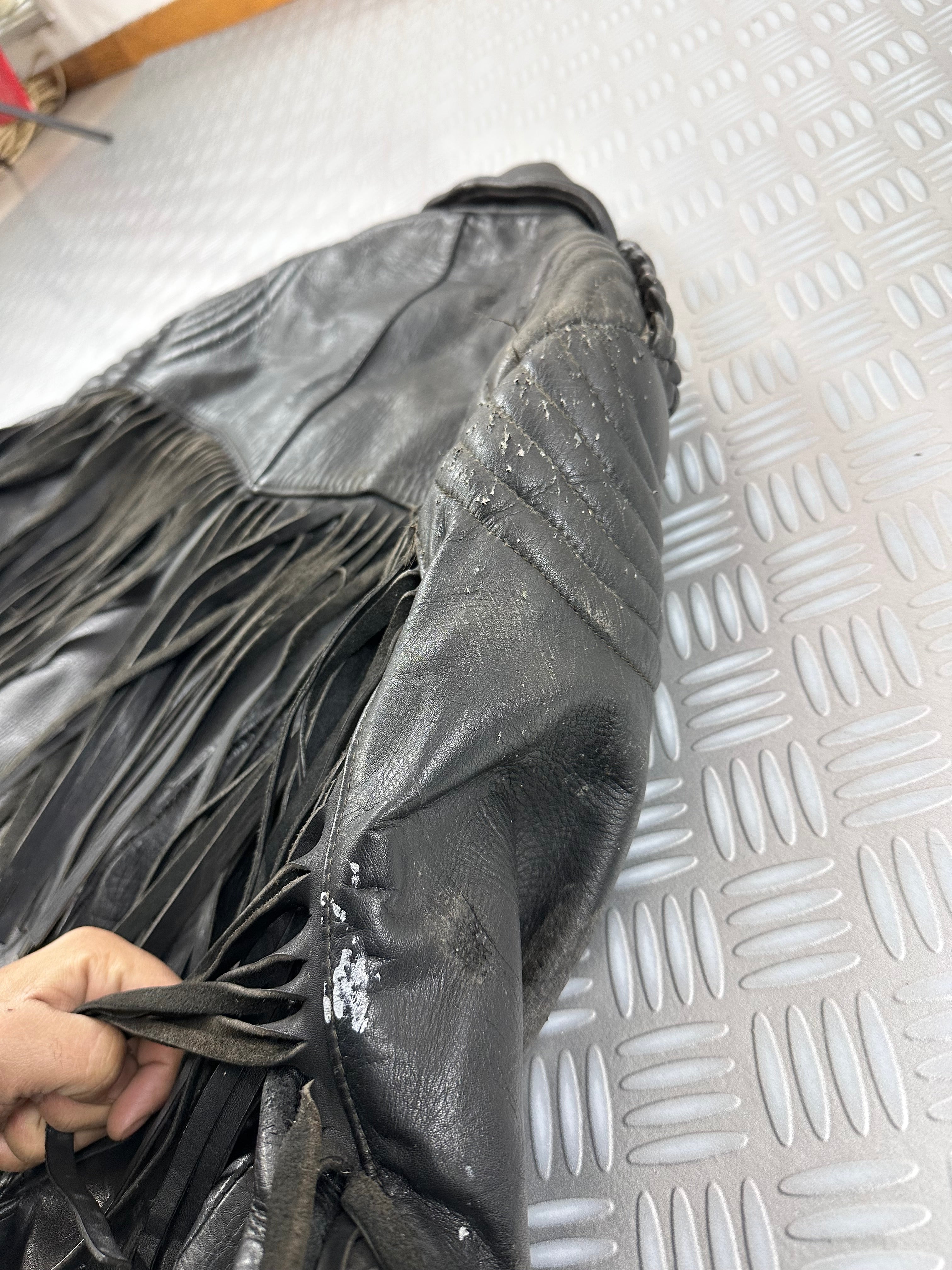 Fringed vintage lether jacket 90’s