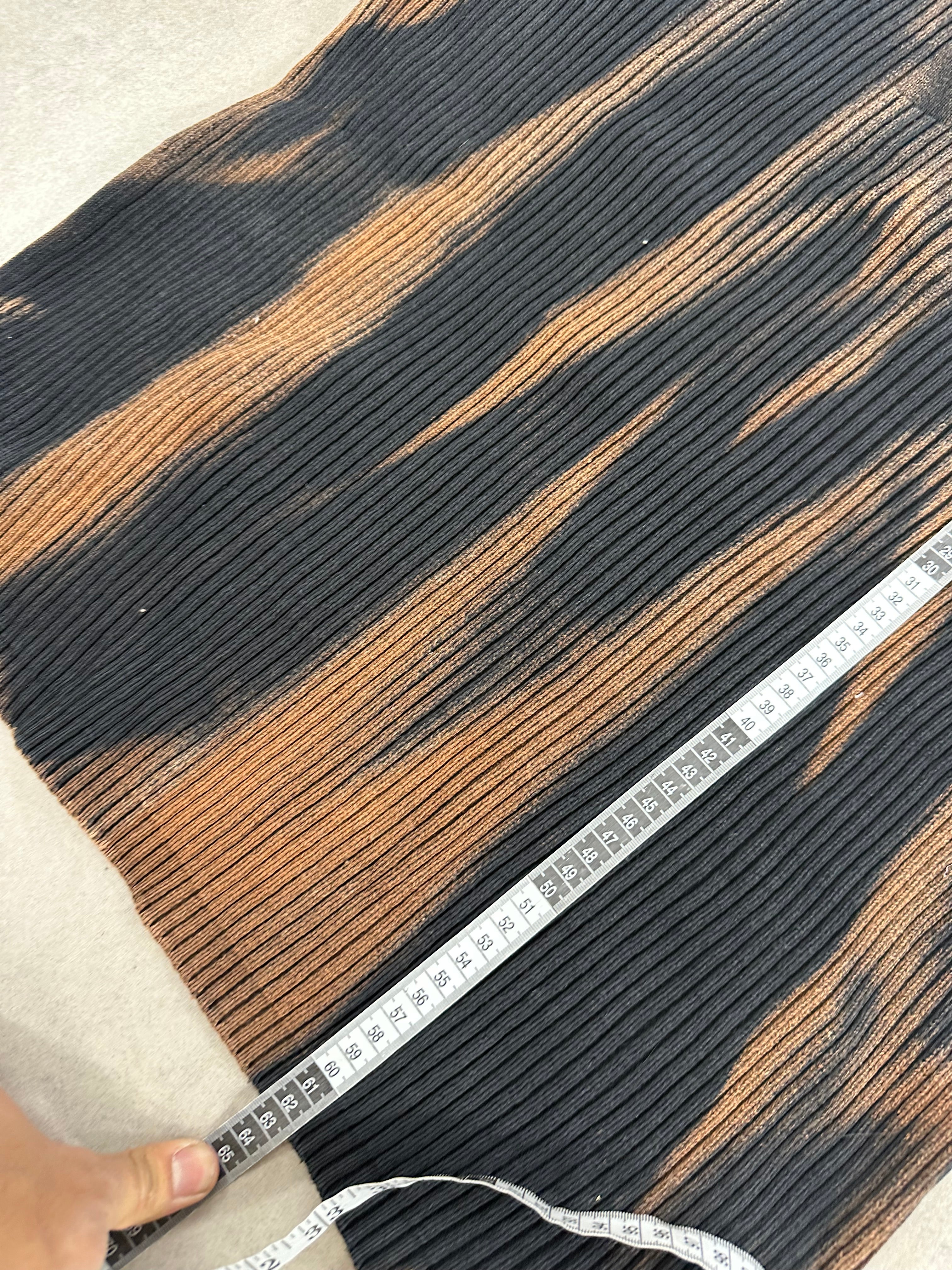 Mid zip custom sweater y2k (L)