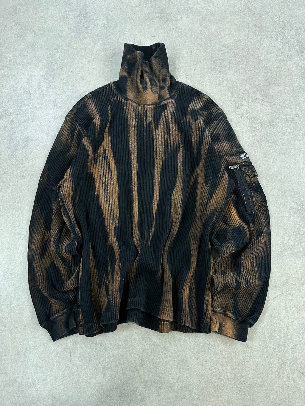 Vintage Knitted Y2k Bleached Sweater custom (L)