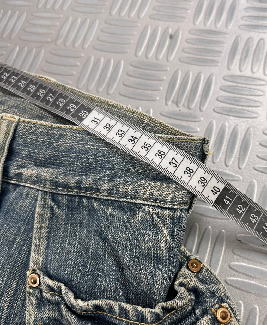 Flared jeans y2k 00’s multipocket made in Japan (M)