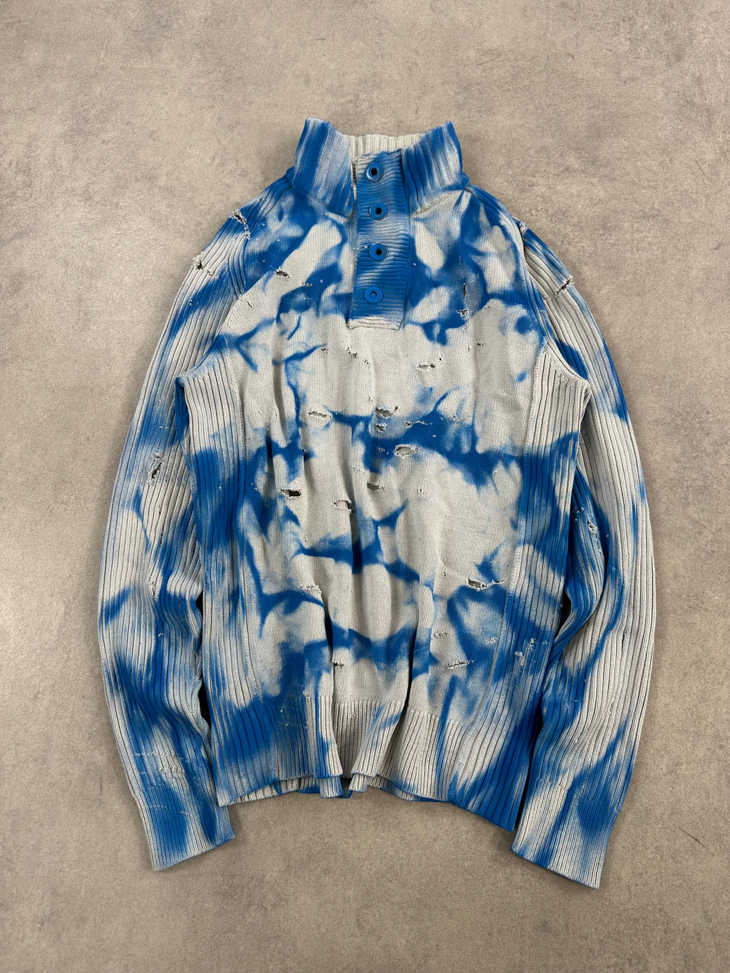 Mid zip disstresed knitted sweater custom y2k (M)