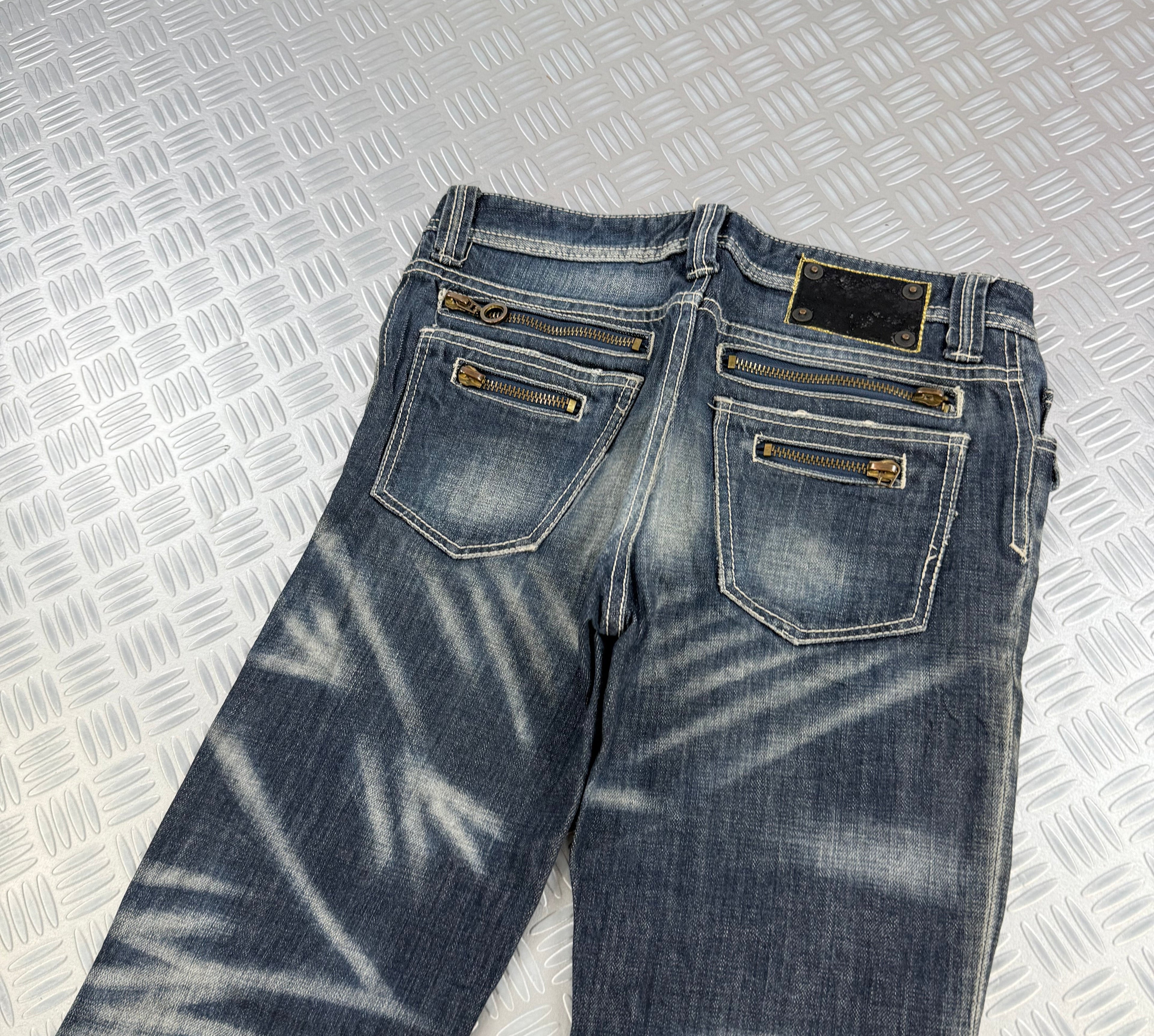 Vintage Japanese bootcut faded jeans (M)
