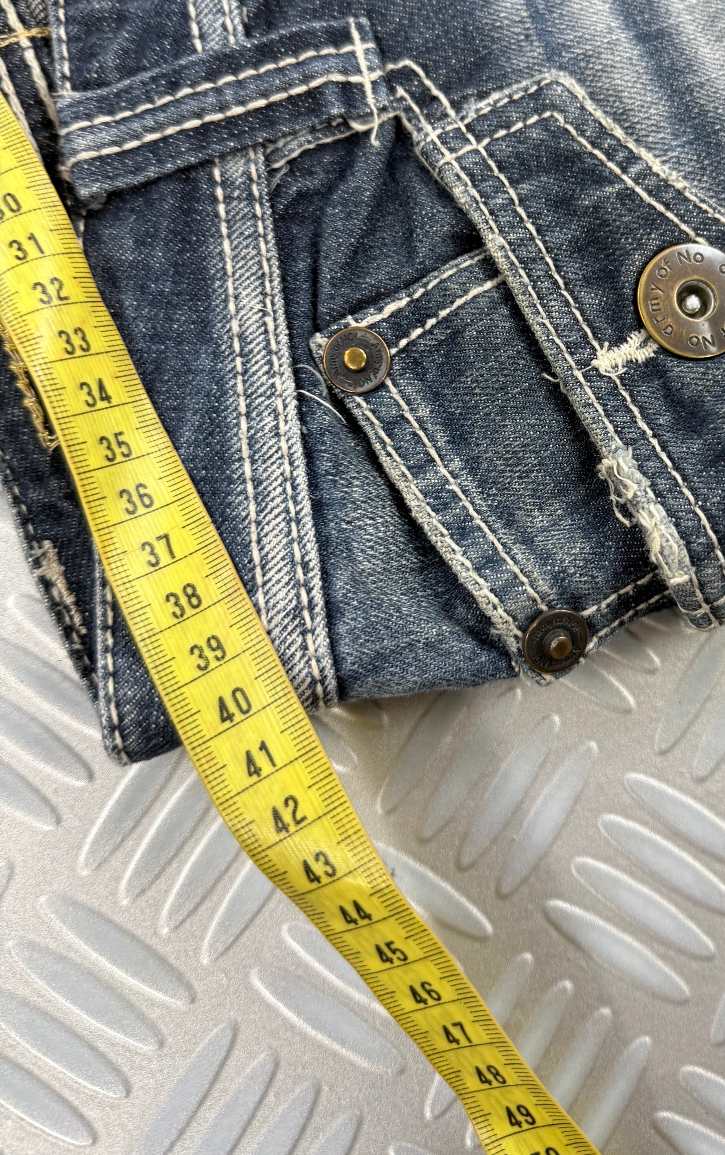 Vintage Japanese bootcut faded jeans (M)