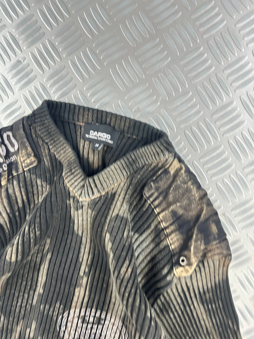 Knitted sweater vintage y2k custom fitted (M)