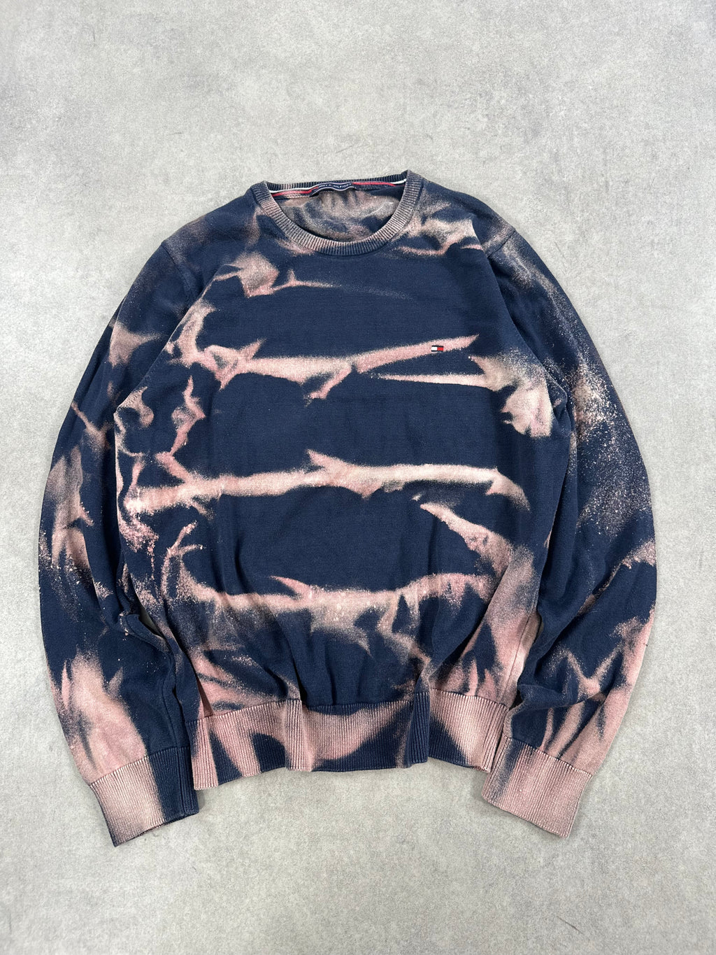 Vintage Tommy Hilfiger Y2k Bleached Knitted Sweater custom (L)