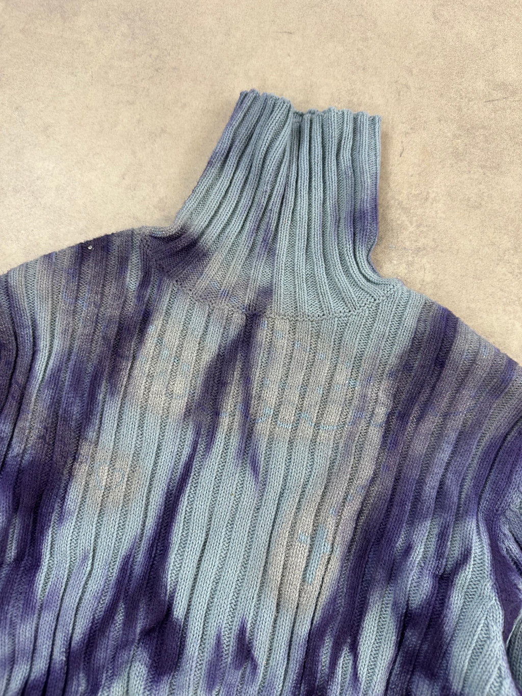 Vintage Knitted Y2k Sweater custom (M)