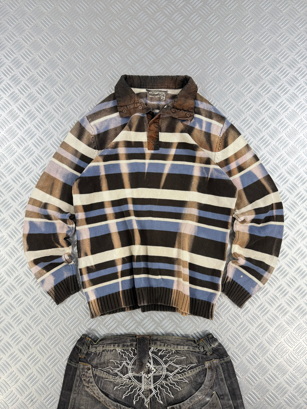 Vintage Knitted Y2k Bleached Sweater (L)