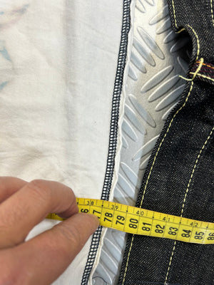 Vintage Tribal Y2K Washed T-shirt (L)